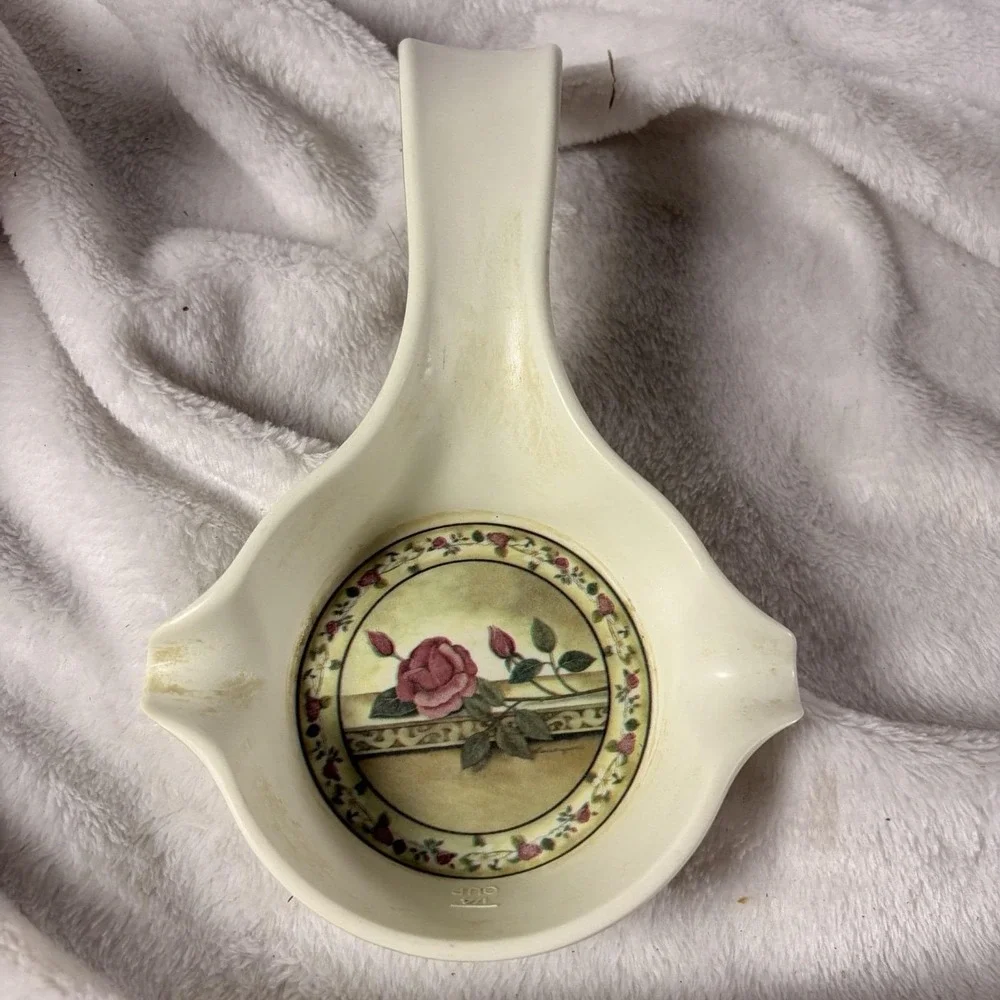 Vintage Melamine Spoon Rest 1/4 Cup Measuring Basin Ladle Holder Country Rose